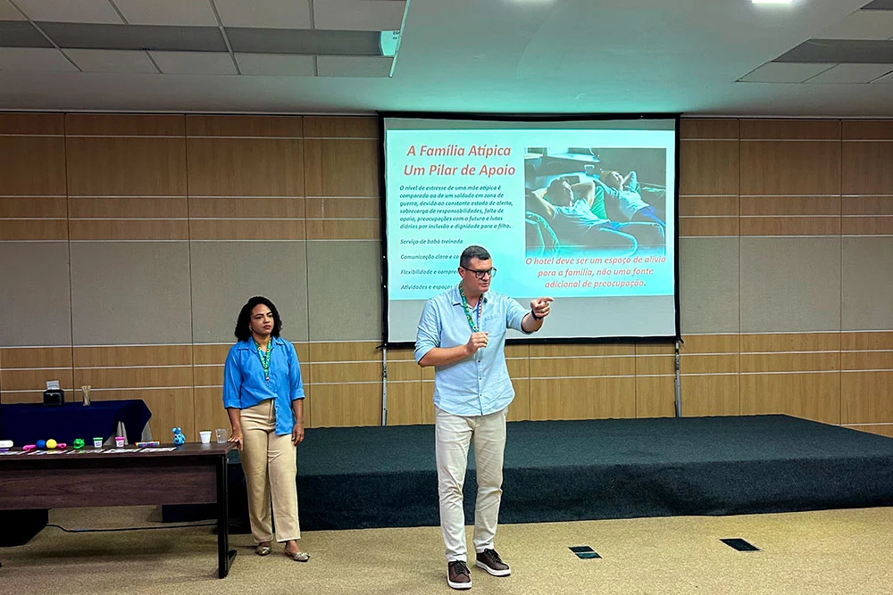 Hotel inclusivo em Búzios: Ferradura Resort se prepara para receber crianças autistas e famílias atípicas