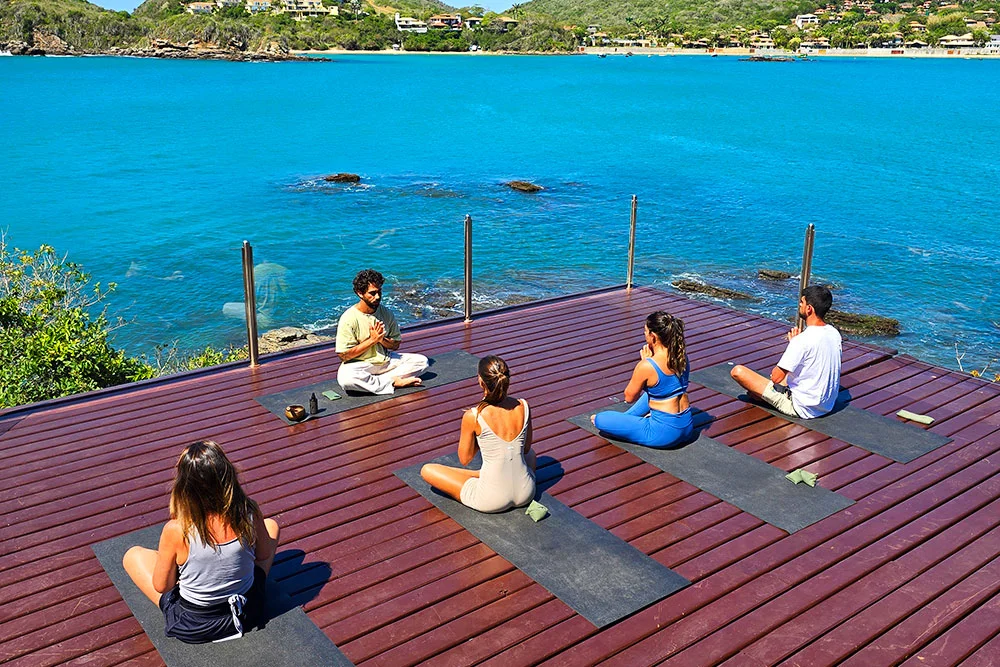 Turismo de bem-estar ganha força e Búzios recebe o Private Wellness Weekend à beira-mar